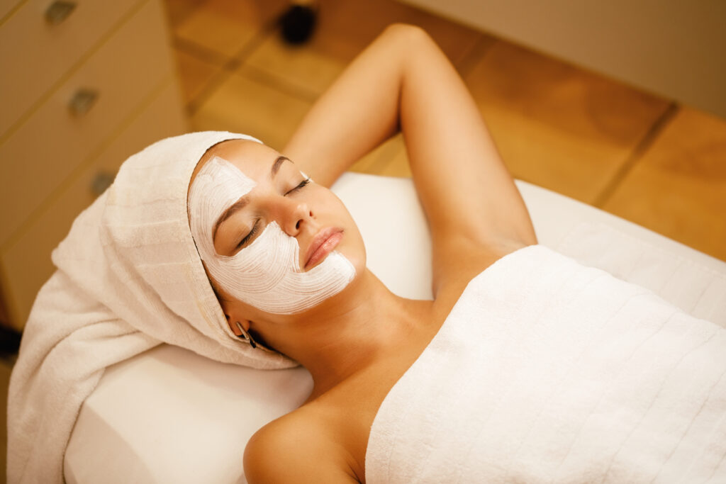 Ontspannende facial met bruisend zuurstofmasker voor een jeugdige, stralende huid