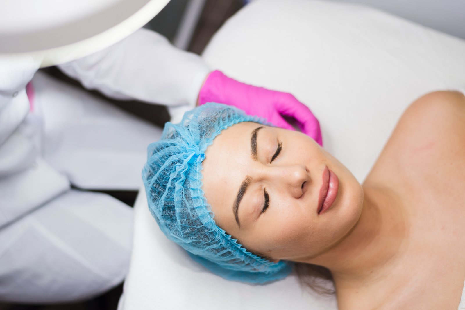 Acnebehandeling bij Huidtherapie van den Berg